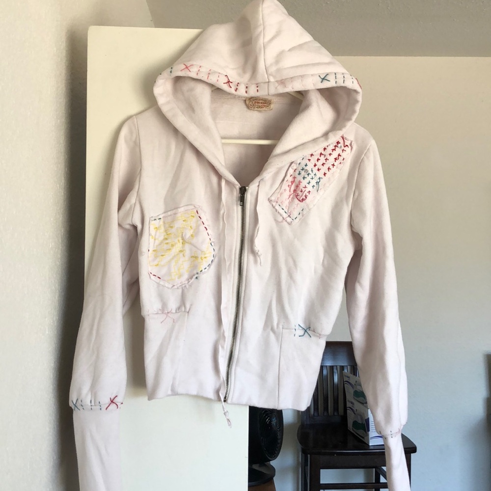 Cute white zip up
